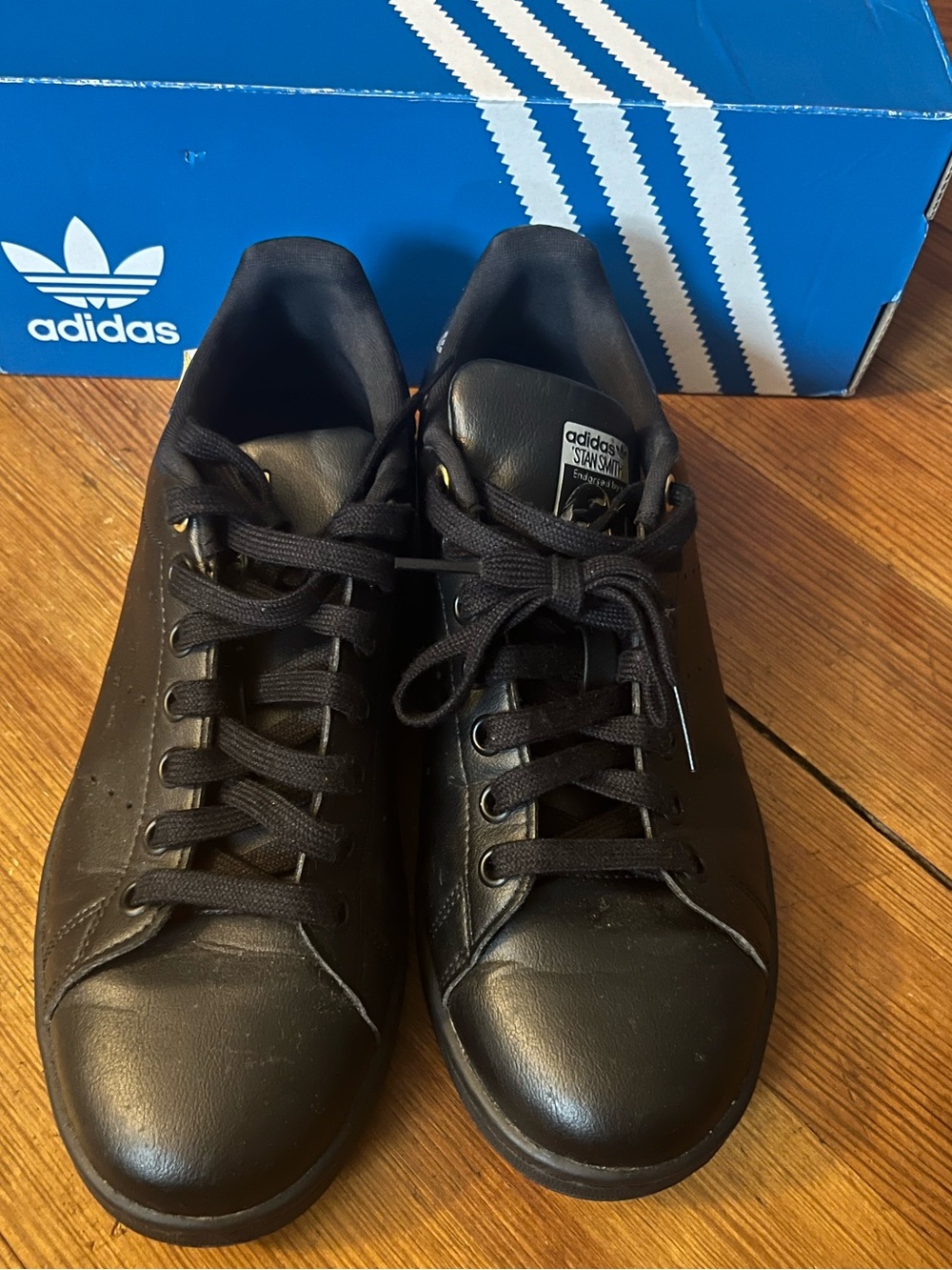 Adidas women’s black Stan smith court grand sz 7.5